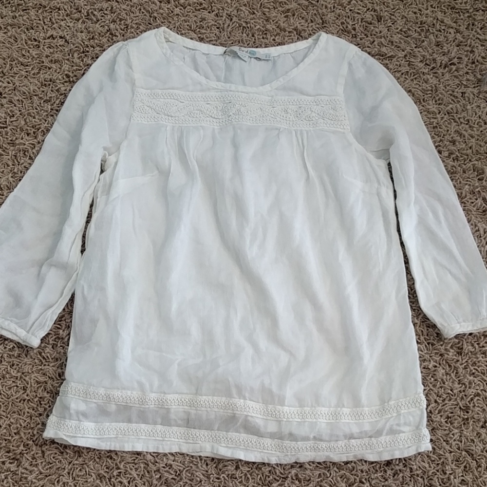 Boden 3/4 sleeve off white shirt with detail